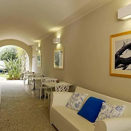 Domu Noa 3* Вилласимиус